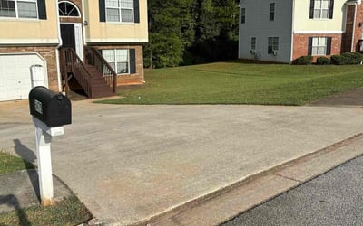 Photo of Karen K.'s yard after getting lawn care in Powder Springs, GA