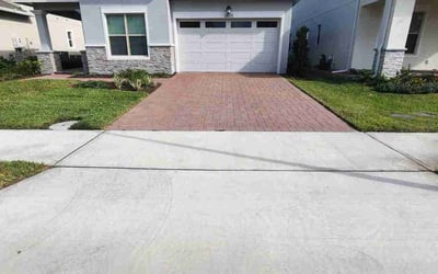 Photo of Joseph D.'s yard after getting lawn care in Hunters Creek, FL