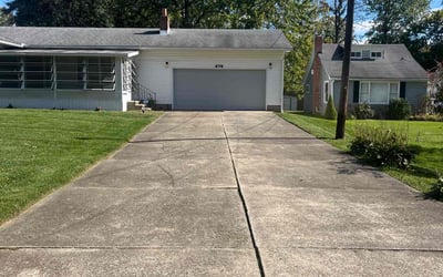 Photo of Jessica T.'s yard after getting lawn care in Akron, OH