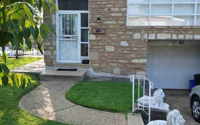 Photo of Mary G.'s yard after getting lawn care in Marcus Hook, PA