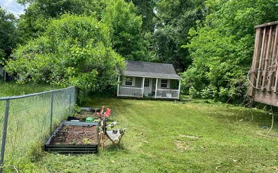Photo of Susan G.'s yard after getting lawn care in Natrona Heights, PA