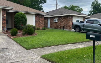 Photo of robin s.'s yard after getting lawn care in La Place, LA