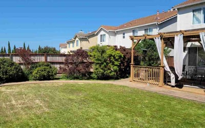 Photo of Estella C.'s yard after getting lawn care in Richmond, CA