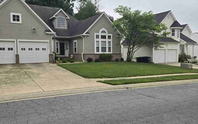 Photo of Cali S.'s yard after getting lawn care in Park Ridge, IL