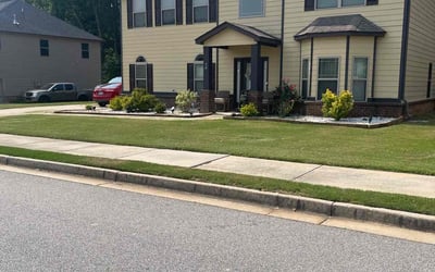 Photo of Arlette E.'s yard after getting lawn care in Rockaway, NJ