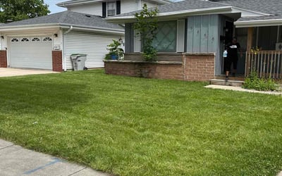 Photo of Amy D.'s yard after getting lawn care in Huntington, WV