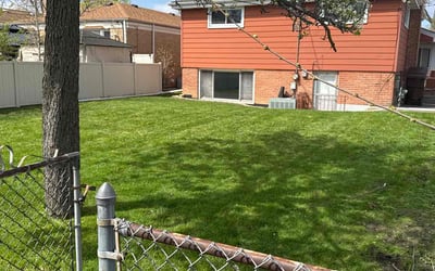 Photo of brett s.'s yard after getting lawn care in Skokie, IL