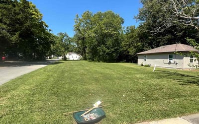 Photo of Sara C.'s yard after getting lawn care in Carbondale, IL