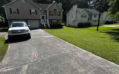 Photo of Michelle W.'s yard after getting lawn care in Tarentum, PA