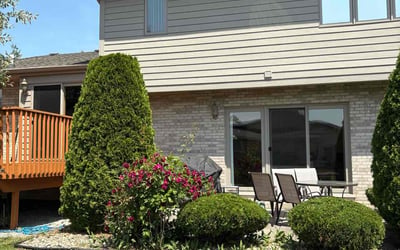 Photo of Melanie L.'s yard after getting lawn care in Tinley Park, IL