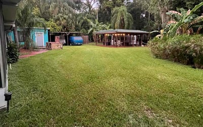 Photo of Paula H.'s yard after getting lawn care in Old Saybrook, CT