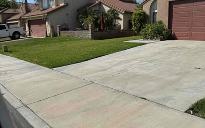 Photo of Alexa M.'s yard after getting lawn care in Riverside, CA