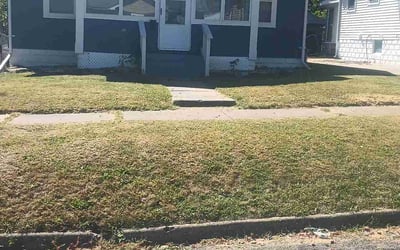 Photo of Sandy F.'s yard after getting lawn care in Peoria, IL