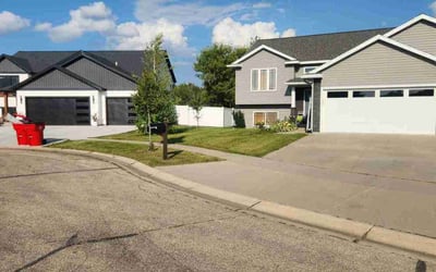 Photo of Jessica V.'s yard after getting lawn care in Rochester, MN
