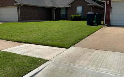 Photo of Hannah S.'s yard after getting lawn care in Choctaw, OK