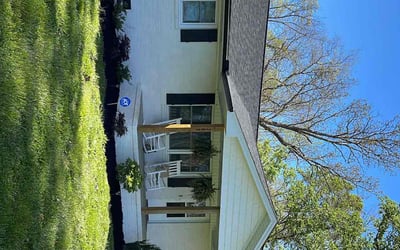 Photo of Raheem W.'s yard after getting lawn care in Belton, TX