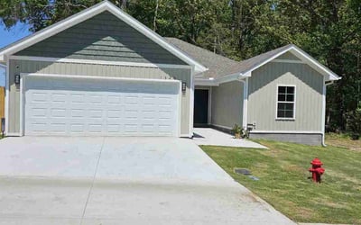 Photo of Alyce K.'s yard after getting lawn care in Jacksonville, AR