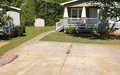 Photo of Adan L.'s yard after getting lawn care in Newnan, GA