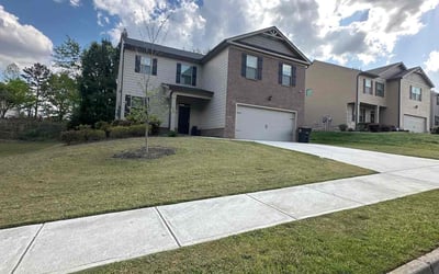 Photo of Amanda M.'s yard after getting lawn care in Mount Vernon, WA