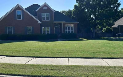 Photo of Charlie W.'s yard after getting lawn care in Portland, TX