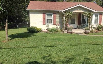 Photo of Amber W.'s yard after getting lawn care in Lebanon, TN
