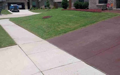 Photo of Vonetta P.'s yard after getting lawn care in Azle, TX