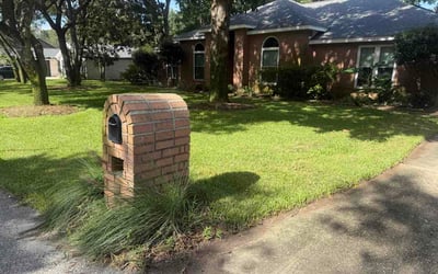 Photo of Jennifer V.'s yard after getting lawn care in Glenshaw, PA