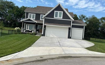 Photo of Myesha H.'s yard after getting lawn care in Grain Valley, MO