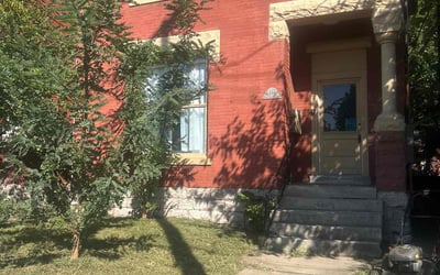 Photo of Eunice M.'s yard after getting lawn care in Manhattan Beach, CA