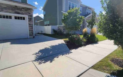 Photo of Scott R.'s yard after getting lawn care in South Jordan, UT
