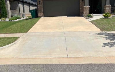 Photo of Rosa G.'s yard after getting lawn care in Sapulpa, OK