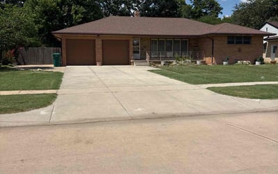 Photo of Latoya C.'s yard after getting lawn care in Melbourne, FL