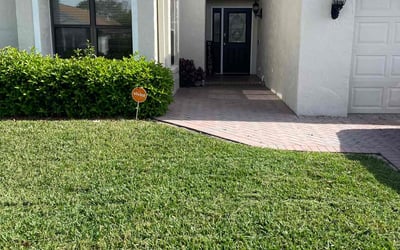 Photo of Robert J.'s yard after getting lawn care in Glenville, NY