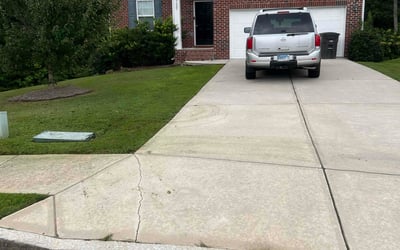 Photo of Kandus M.'s yard after getting lawn care in Van Buren, AR
