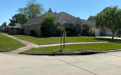 Photo of Jalisa B.'s yard after getting lawn care in Slidell, LA