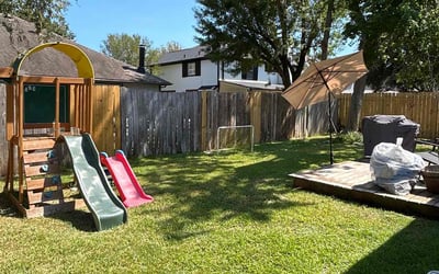 Photo of Candice W.'s yard after getting lawn care in Seabrook, TX