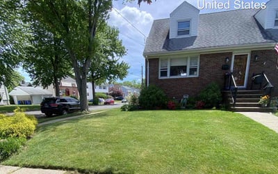 Photo of Daniel D.'s yard after getting lawn care in Cranford, NJ