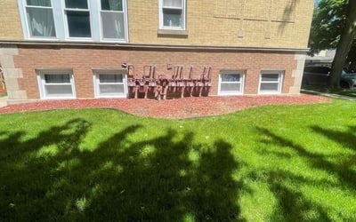 Photo of Rosalind B.'s yard after getting lawn care in Crest Hill, IL