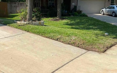 Photo of Alfred L.'s yard after getting lawn care in Cedar Creek, TX