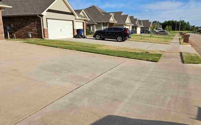 Photo of Mary C.'s yard after getting lawn care in Yukon, OK