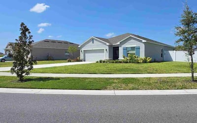 Photo of Susan W.'s yard after getting lawn care in Lake Jackson, TX