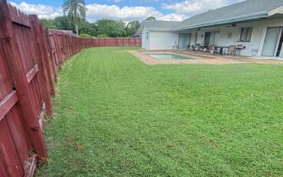Photo of Kim F.'s yard after getting lawn care in Boca Raton, FL