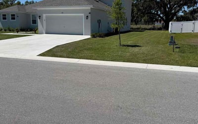 Photo of Angeline E.'s yard after getting lawn care in Bartow, FL