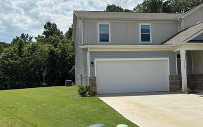 Photo of Jennifer H.'s yard after getting lawn care in Tavares, FL