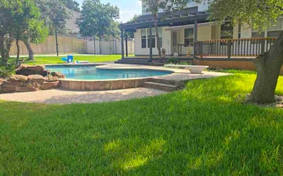 Photo of Victor R.'s yard after getting lawn care in San Antonio, TX