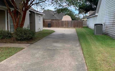 Photo of Dan R.'s yard after getting lawn care in Bremerton, WA