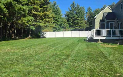 Photo of Richard H.'s yard after getting lawn care in Keansburg, NJ
