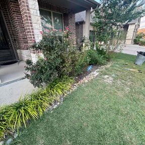 Mulching by GrassFX Lawn Care reviewed on February 14, 2025