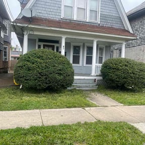 Bush Trimming by Juniors mow and go reviewed on August 30, 2021
