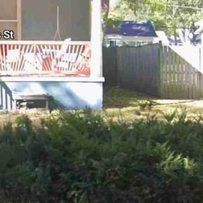 Bush Trimming by JD Inc. reviewed on February 7, 2025